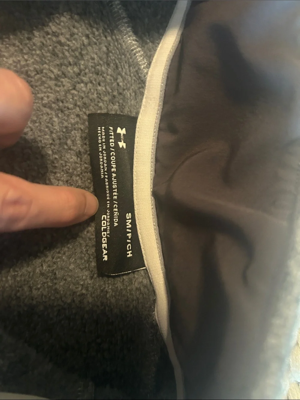 Under Armour Women’s Grey Heather Quarter-Zip Pullover in Small